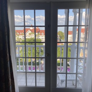 Grand Floridian RPC Royal Palm Club Main Building 2 Queen Deluxe Room May 2022