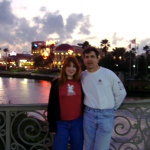 Kinz and Dave walking to City walk