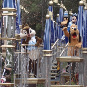 Dale and Pluto Parade