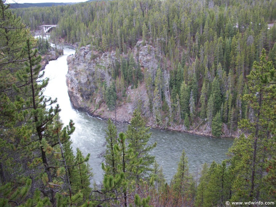 1-Yellowstone-Upper-Falls-001