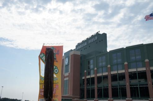 1Sausage_Lambeau