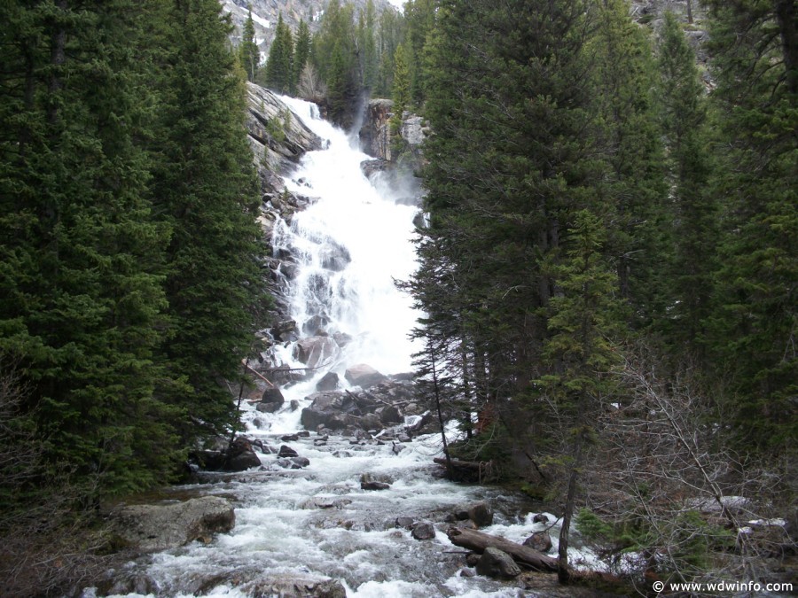 2-Hidden-Falls-028
