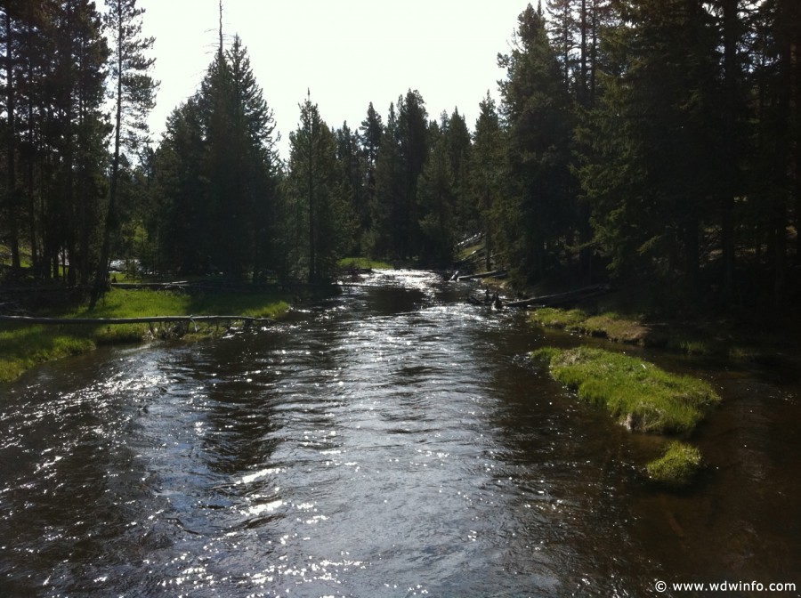 2-Upper-Geyser-Basin-001