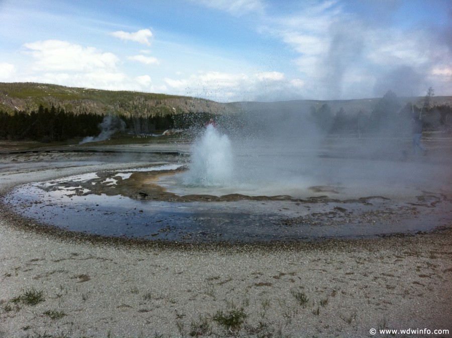 2-Upper-Geyser-Basin-041