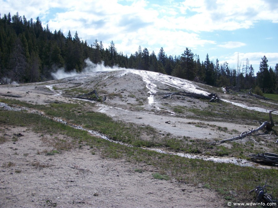 2-Upper-Geyser-Basin-049