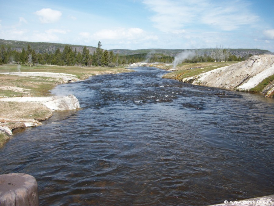 2-Upper-Geyser-Basin-081