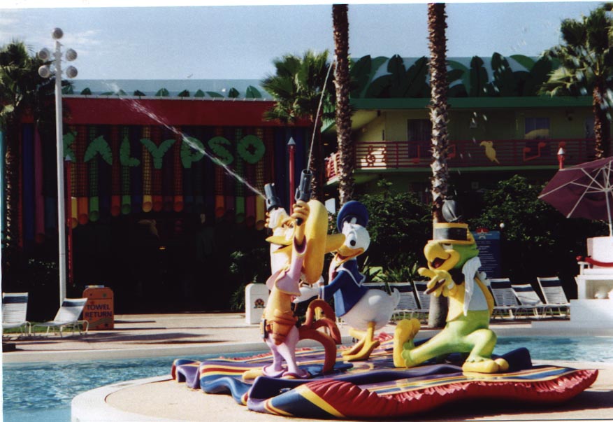 2000-Calypso_pool