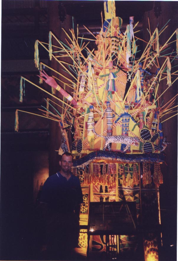 2004-AKL_headdress
