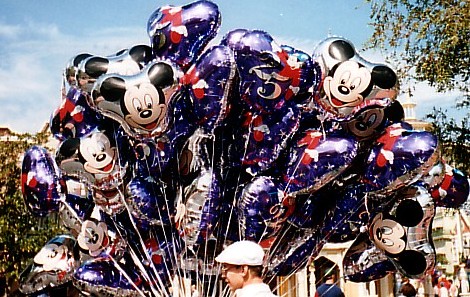 25th anniversary balloon bouquet.