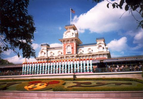 25th Anniversary Train Station