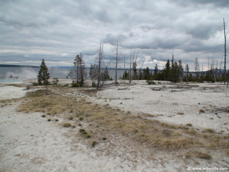 4-West-Thumb-Geyser-Basin-002