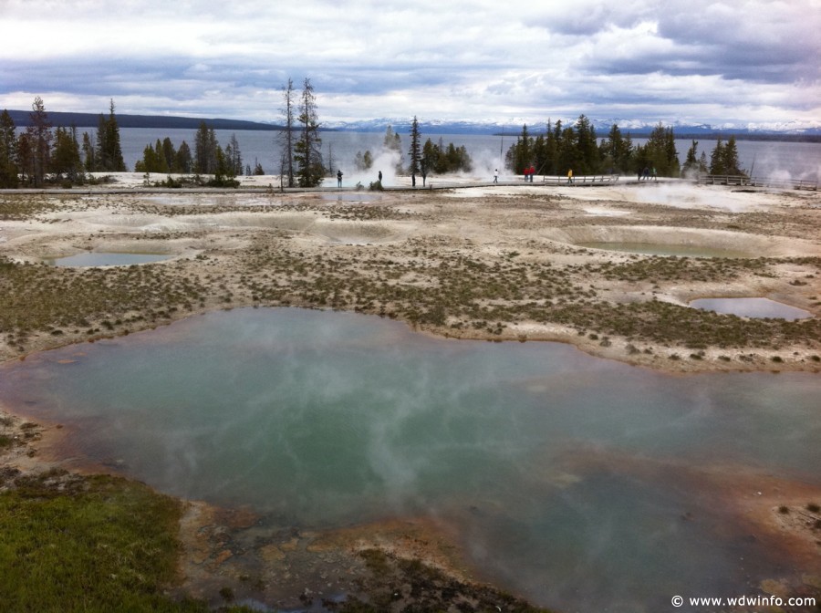 4-West-Thumb-Geyser-Basin-005