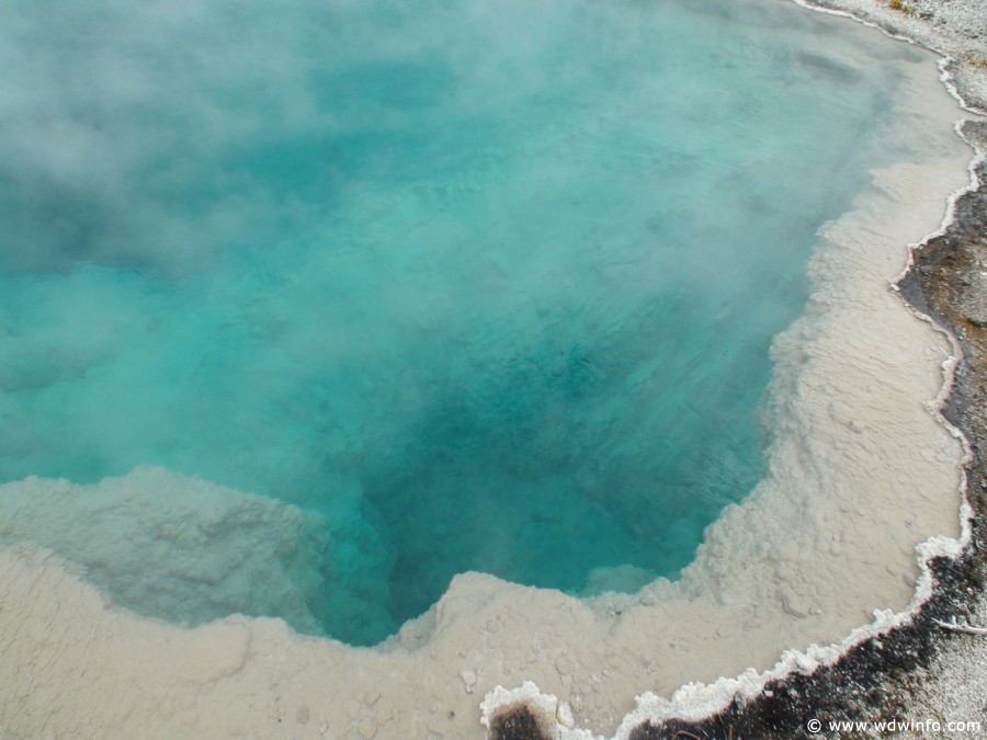 4-West-Thumb-Geyser-Basin-010