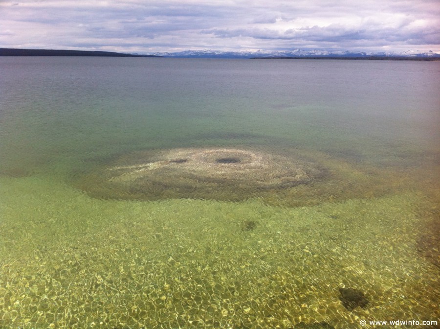 4-West-Thumb-Geyser-Basin-021