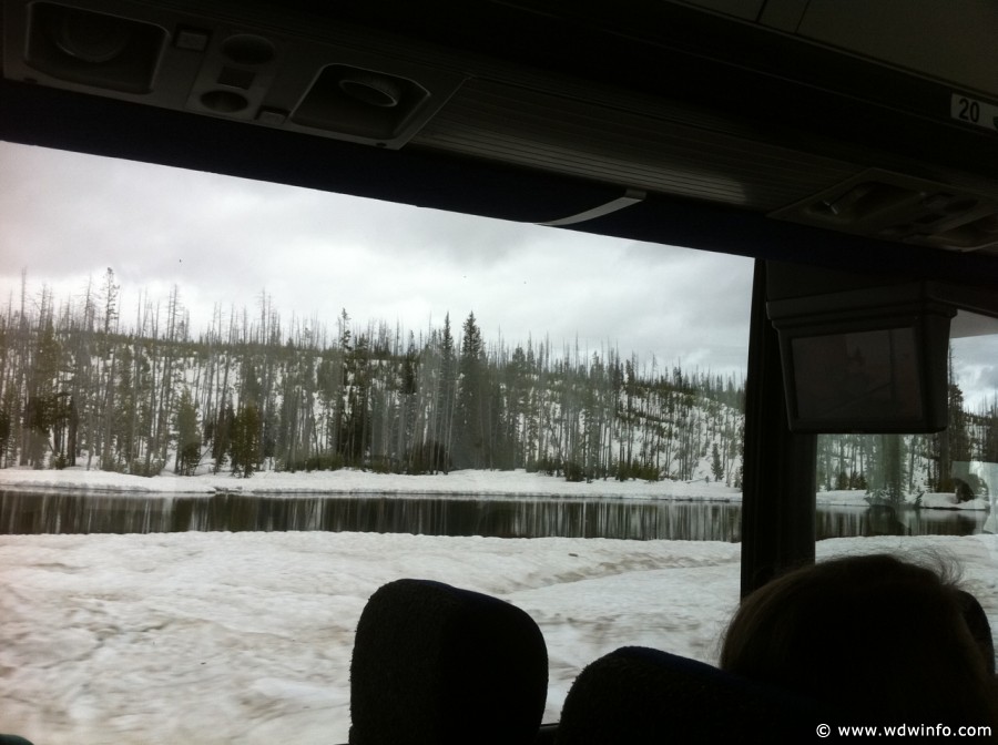 6-Yellowstone-Snow-001