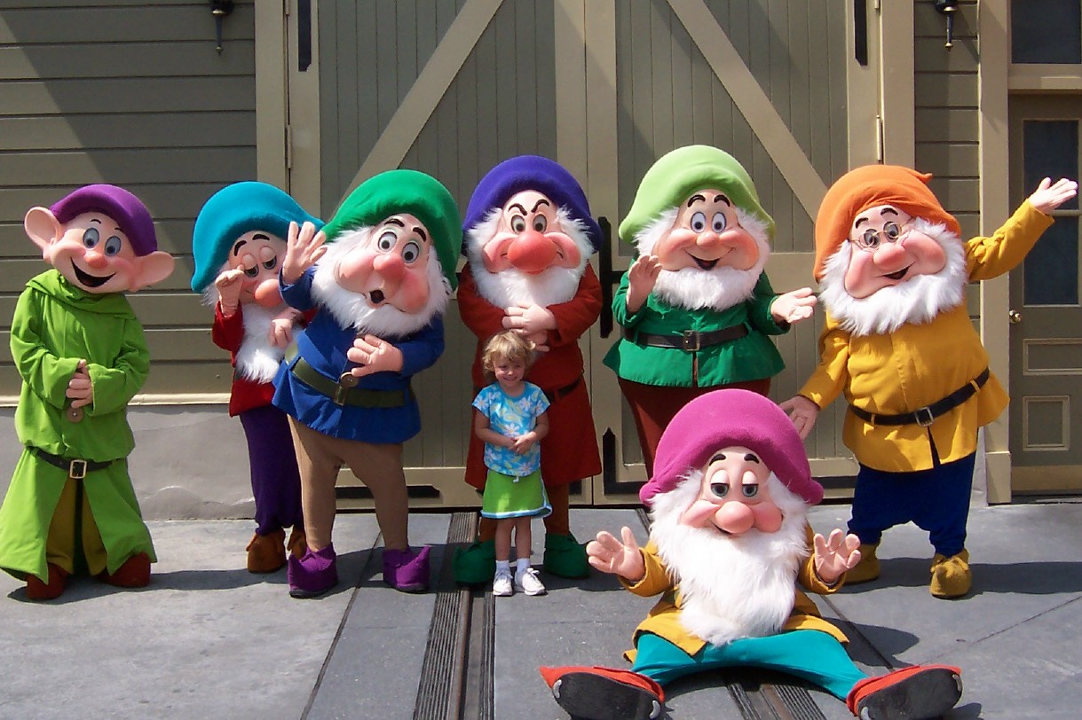 7 Dwarves w/ Amber