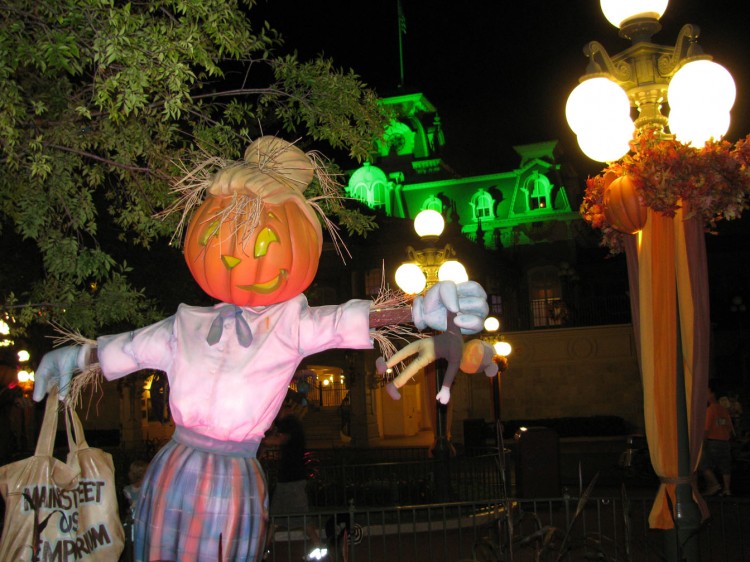 9-10_WDW_339