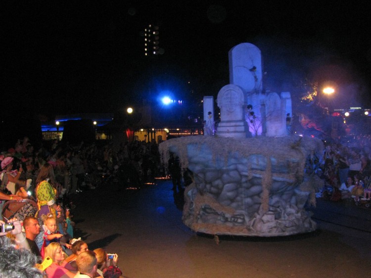 9-10_WDW_347