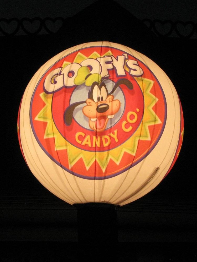 9-10_WDW_354