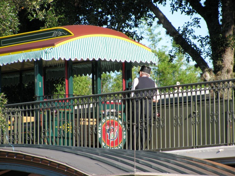 9-10_WDW_363