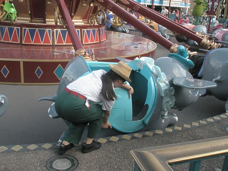ADA Dumbo car