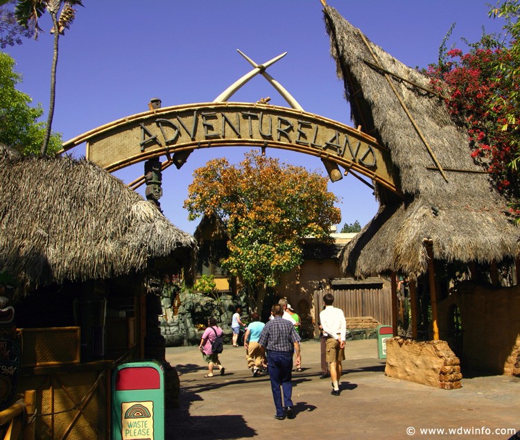 Adventureland_-_00