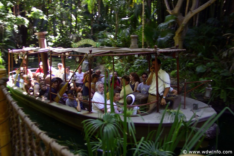 Adventureland_-_Jungle_Cruise_01a