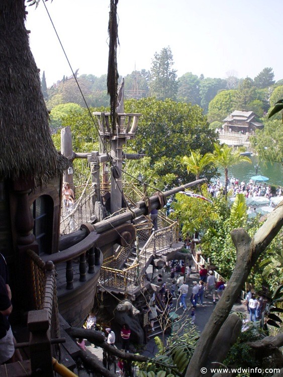 Adventureland_-_Tarzan_Treehouse_04