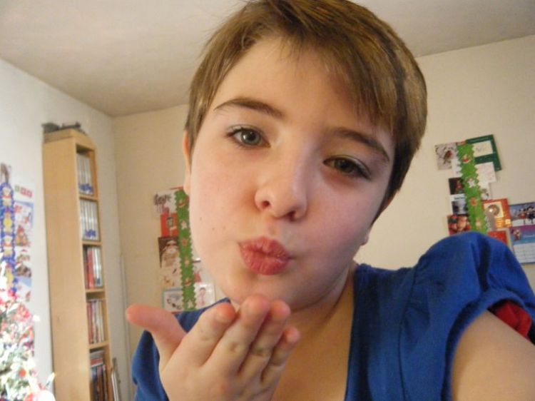 Air Kiss!