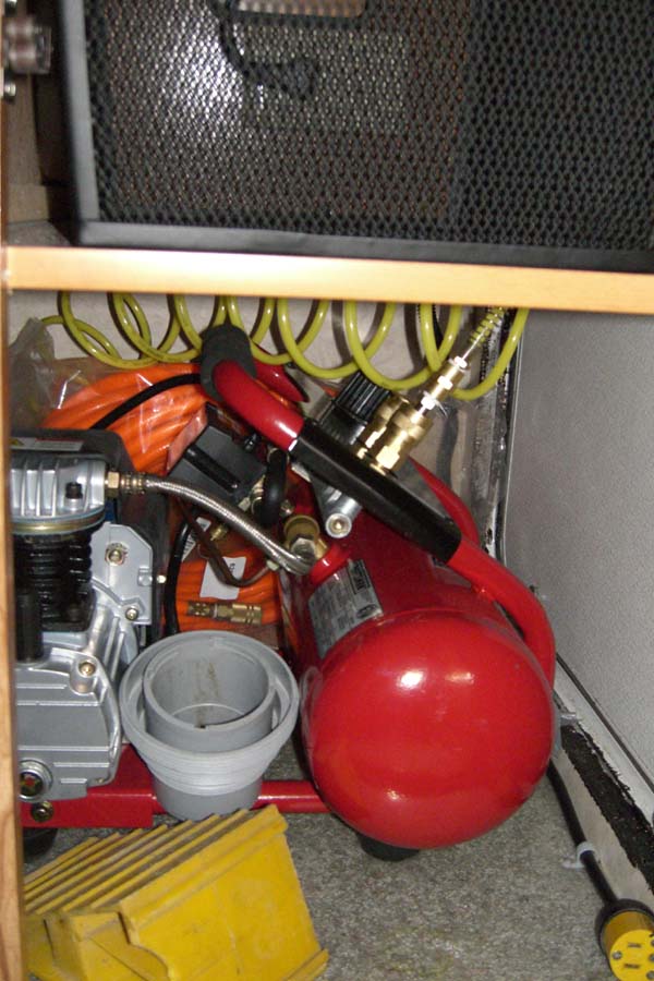Air_Compressor_Small_CIMG0006