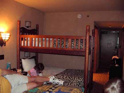 AKL Bunk beds