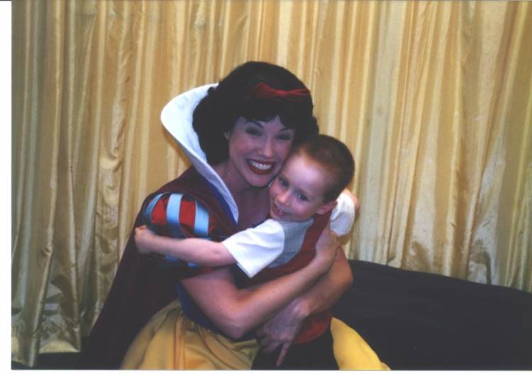 Alex_wSnow_White