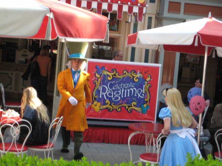 Alice & the Mad Hatter Play