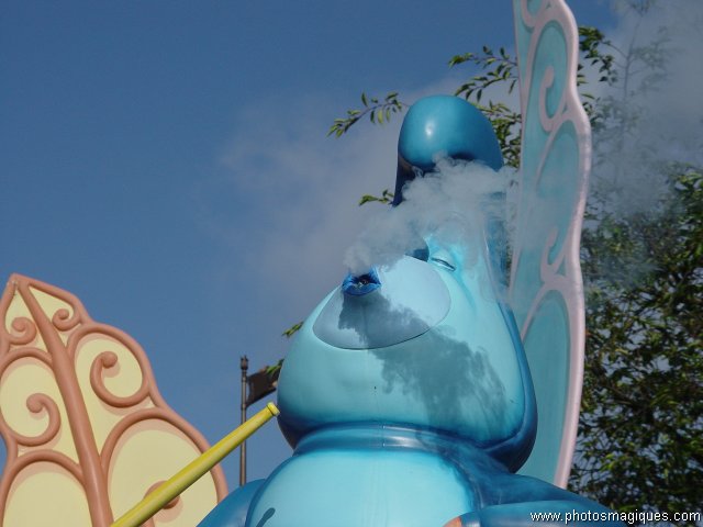 Alice's Curious Labyrint