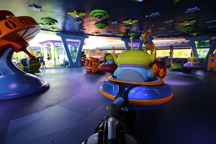 disney swirling saucers
