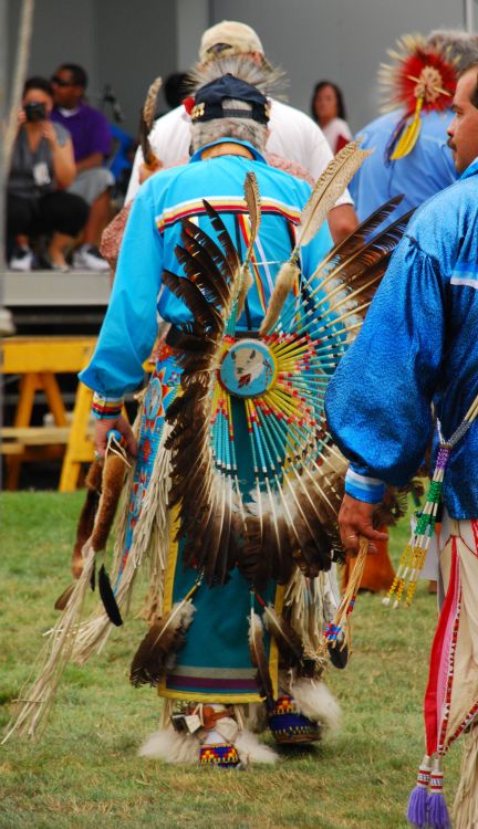American_Indian_in_native_dress_3