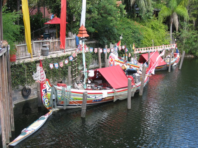 Animal Kingdom Boat 10-2007