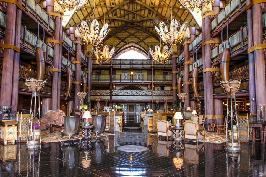 Animal-kingdom-lodge-lobby-18