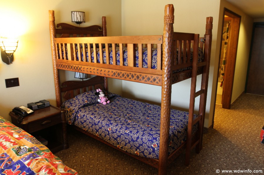 Animal-Kingdom-Lodge-Room-014