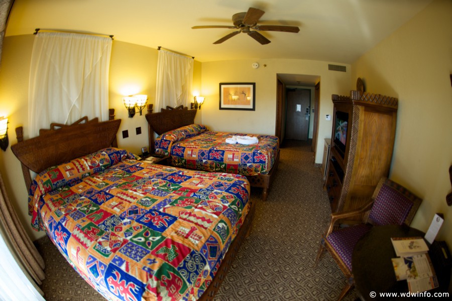 Animal-Kingdom-Lodge-Room-065