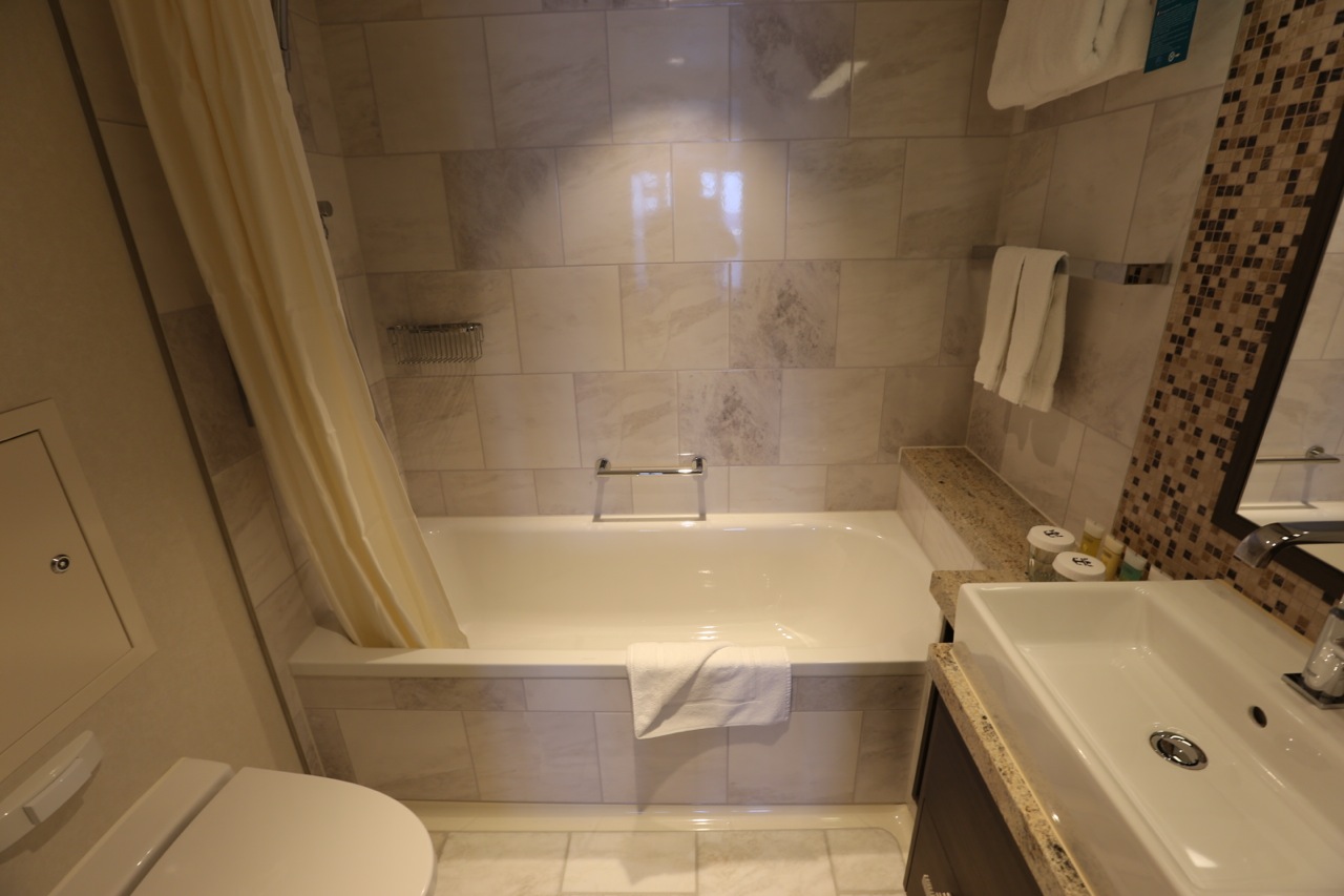 Anthem-of-the-Seas-Staterooms-205