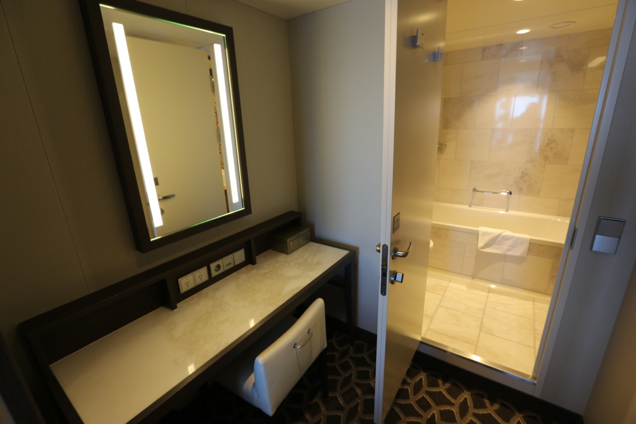 Anthem-of-the-Seas-Staterooms-206