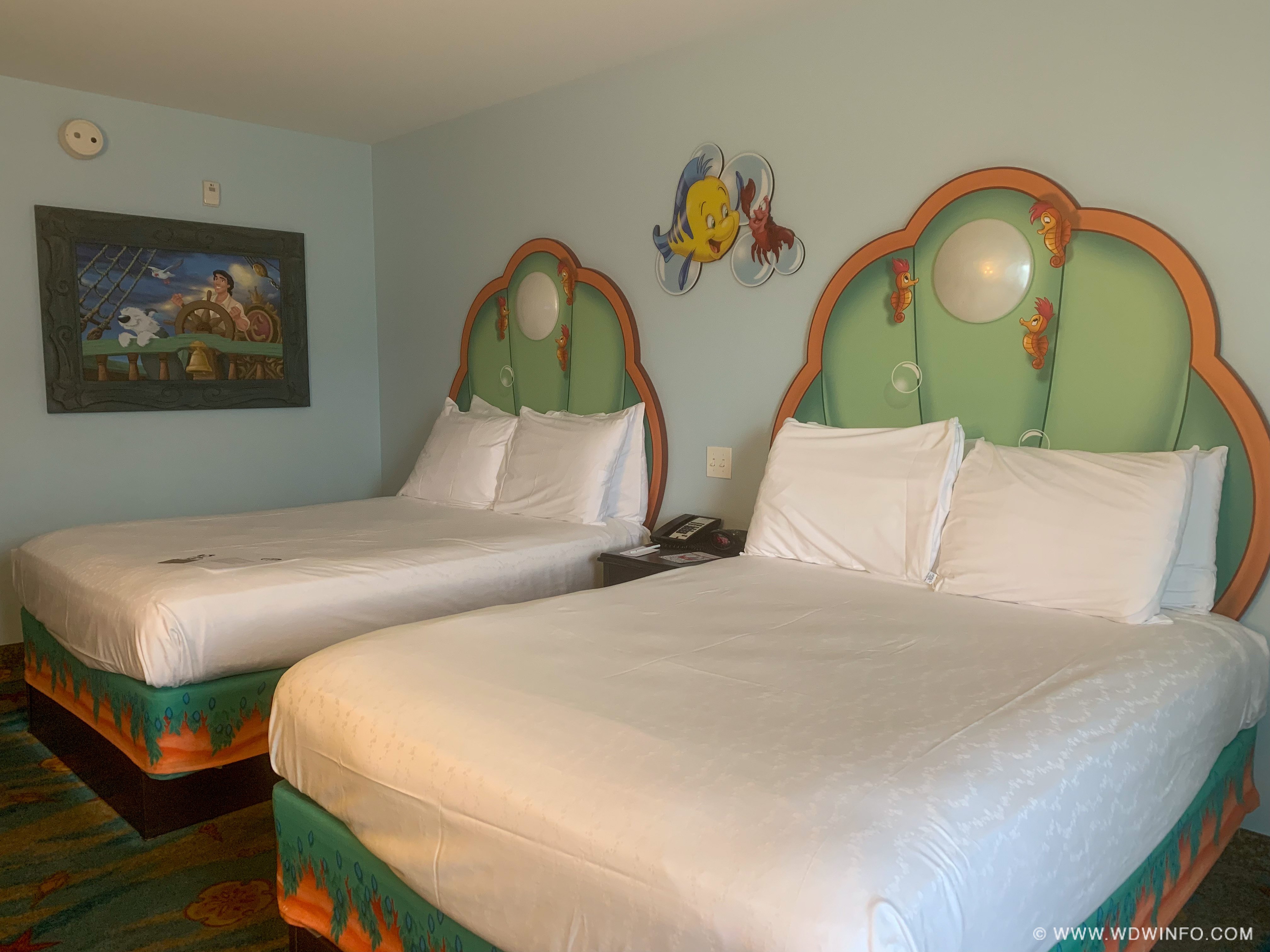 art-of-animation-little-mermaid-standard-rooms-017