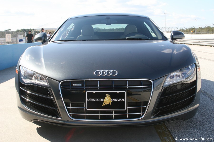 Audi_R8_front