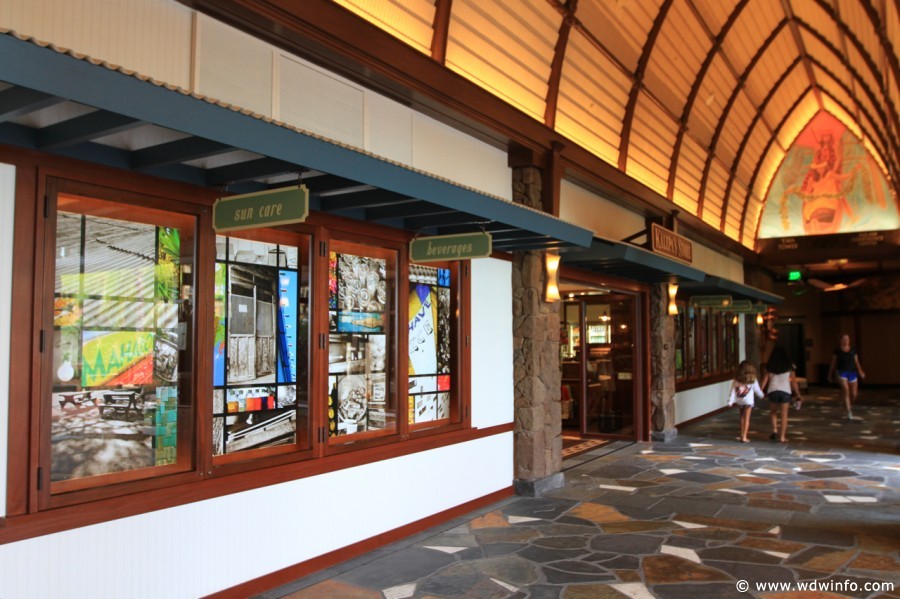 Aulani-entrance-lobby-64