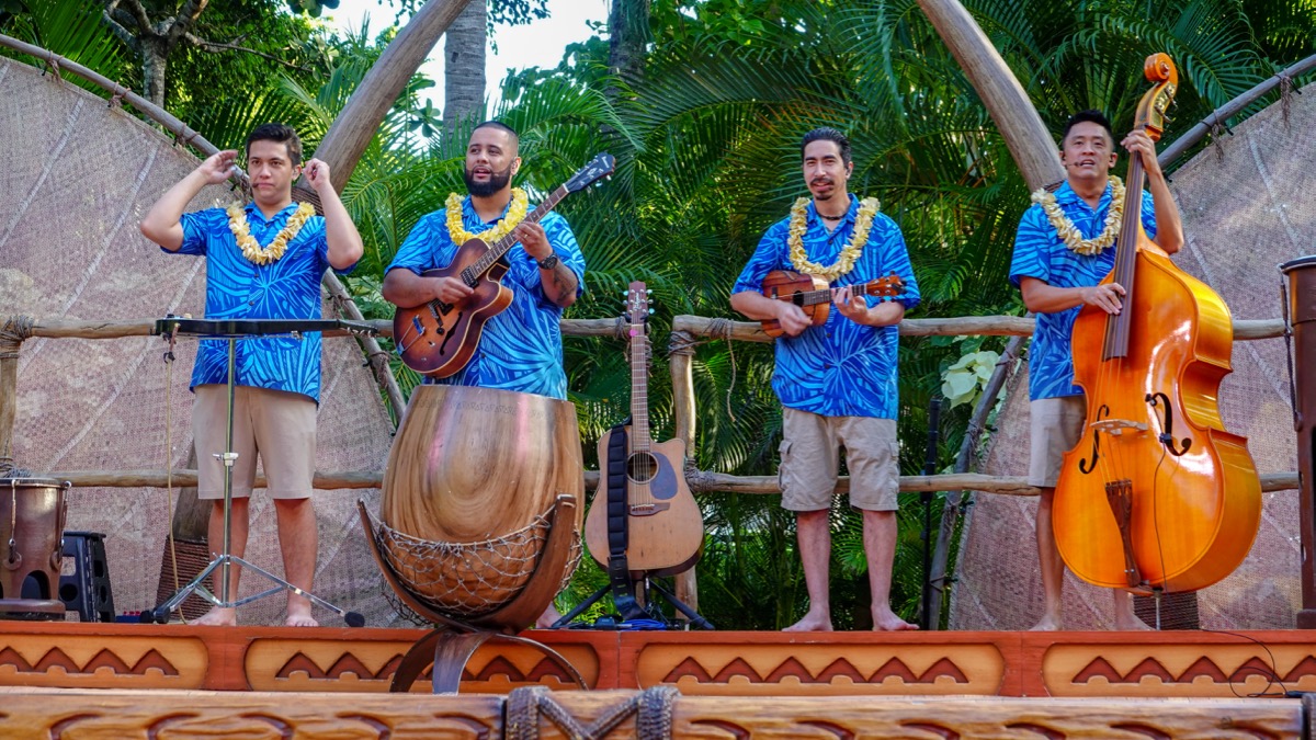 Aulani-Luau-040