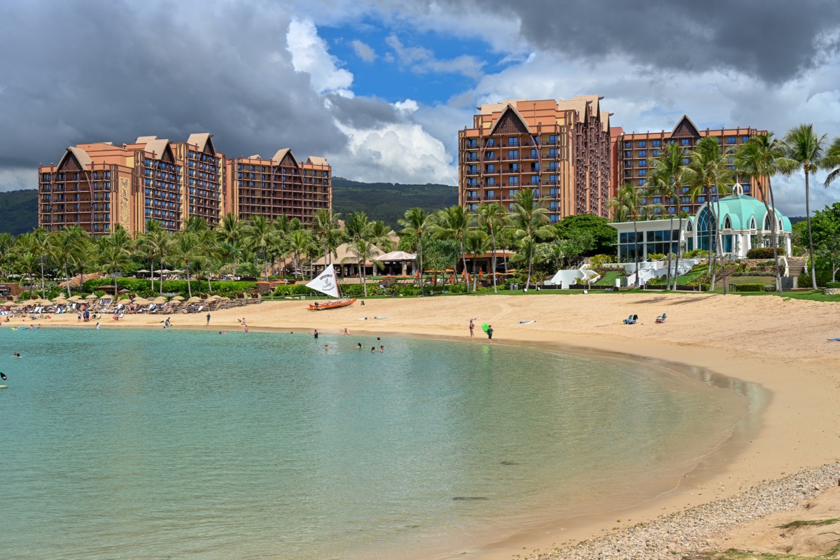 Aulani-Resort-025