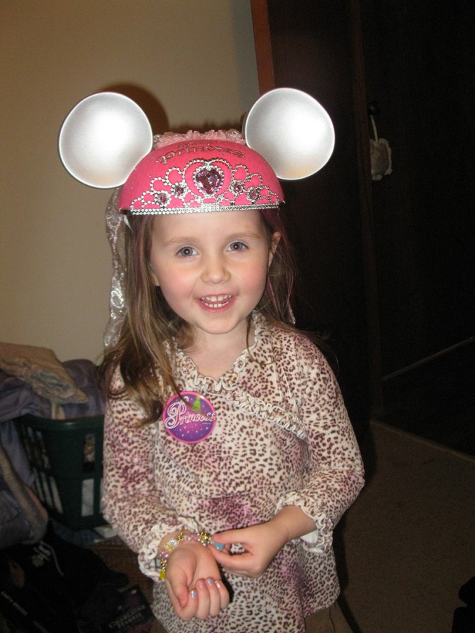 avas_ears_front