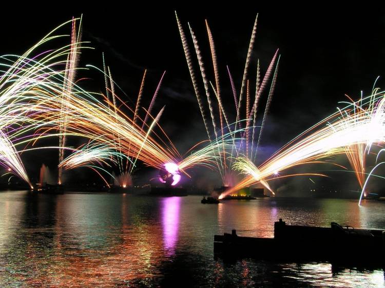 Awesome Illuminations Fireworks!