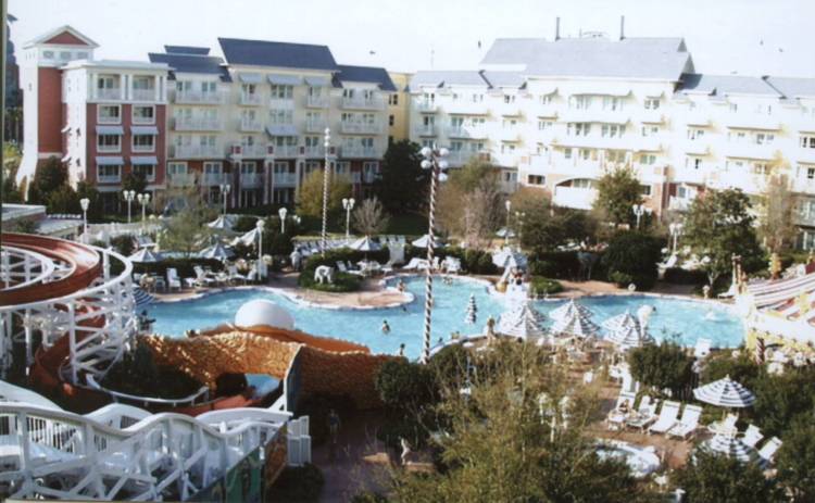 BACKSIDE_OF_POOL